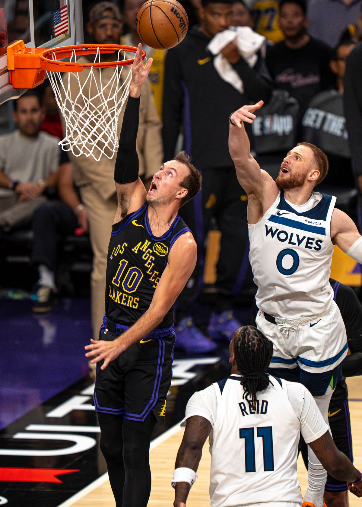 Los Angeles Lakers guard Luke Kennard (10) successfully shooting a layup during an NBA basketball game against the Minnesota Timberwolves on March 10th, 2026 in Los Angeles, CA. Los Angeles Lakers guard Luke Kennard (10) successfully shooting a layup during an NBA basketball game against the Minnesota Timberwolves on March 10th, 2026 in Los Angeles, CA.