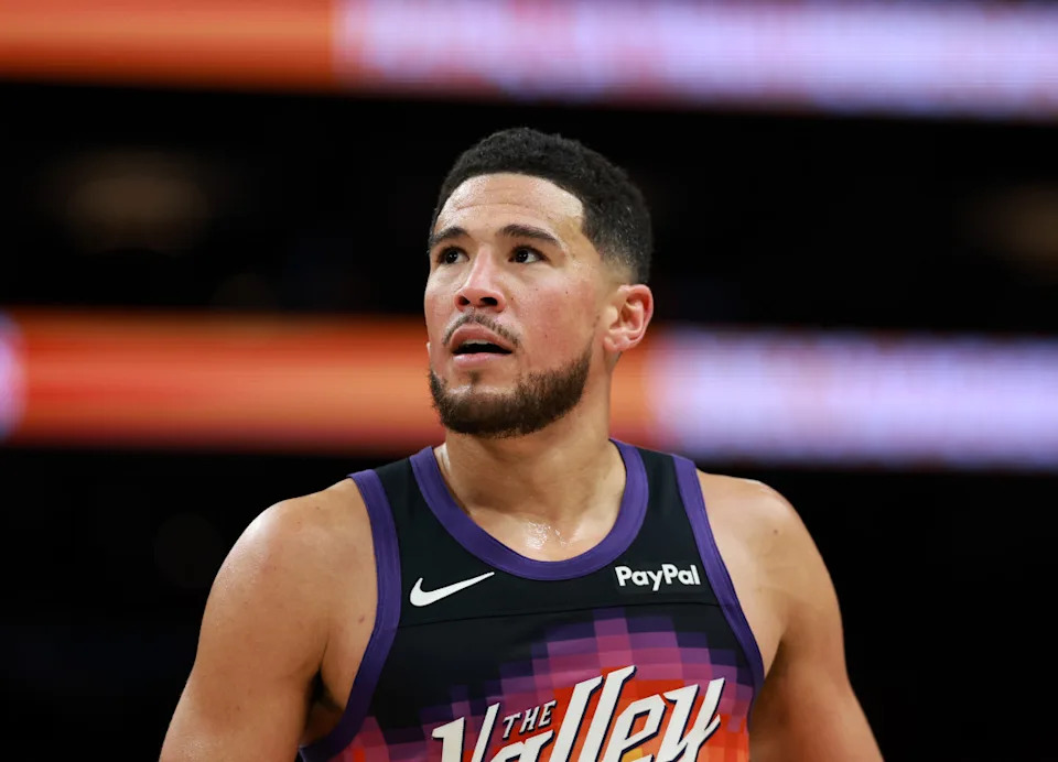 Phoenix Suns guard Devin Booker (1)© Mark J&period; Rebilas-Imagn Images