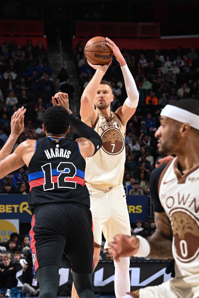 Warriors player Kristaps Porzingis