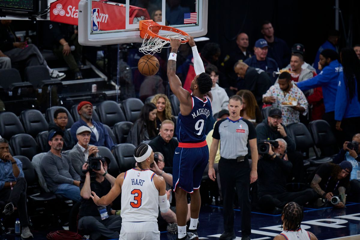 The Los Angeles Clippers guard- forward Bennedict Mathurin (9) slam dunks during an NBA game against The New York Knicks, March 9th, 2026 in Inglewood, California.
