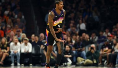 Suns pile on points, woeful Jazz in cruising to victory
