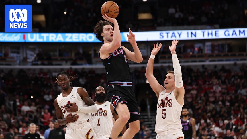 Josh Giddey sets Australian NBA assists record as Luka Dončić scores 60 to continue Lakers streak