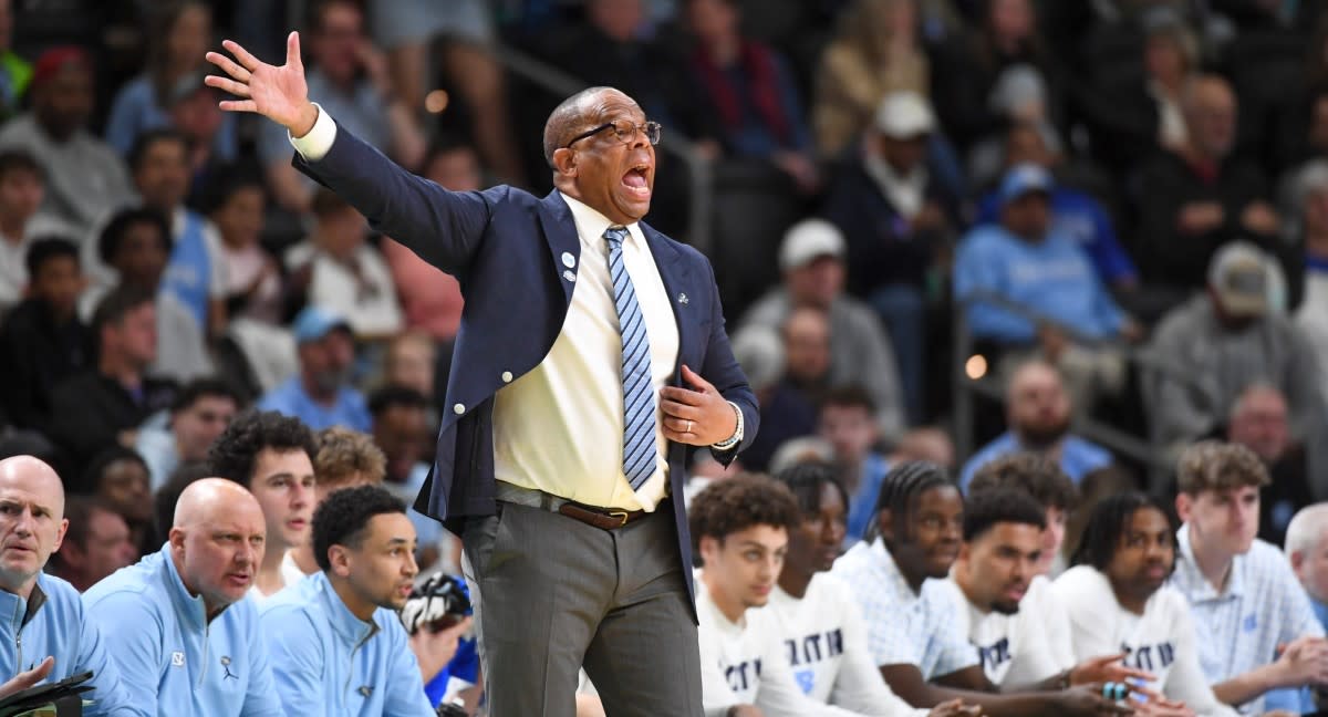 North Carolina Tar Heels head coach Hubert Davis.