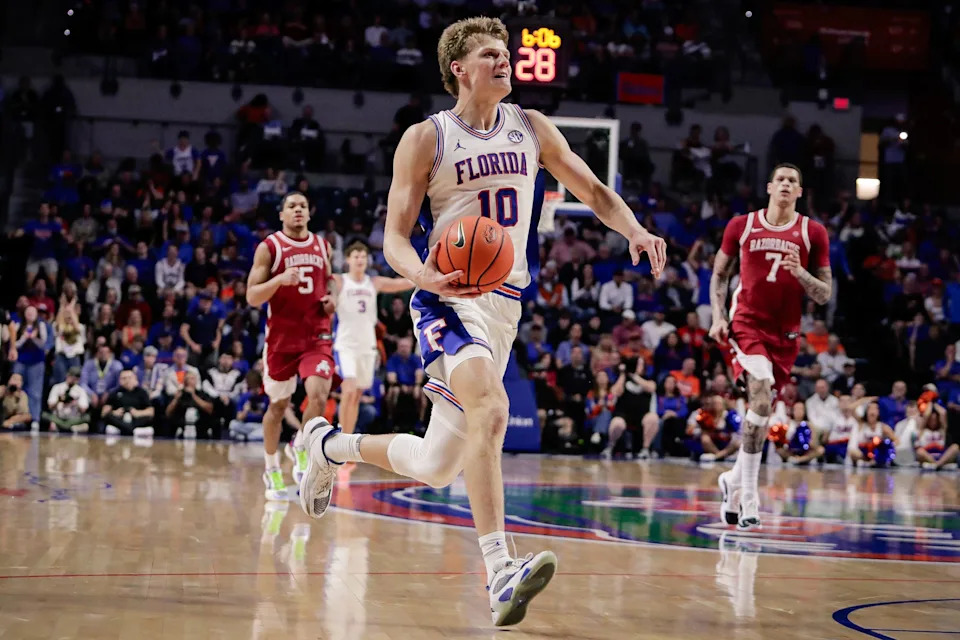 Feb 28, 2026; Gainesville, Florida, USA; Florida Gators forward Thomas Haugh (10) drives to the basket against the Arkansas Razorbacks during the second half at Exactech Arena at the Stephen C. O'Connell Center. Mandatory Credit: Travis Register-Imagn Images