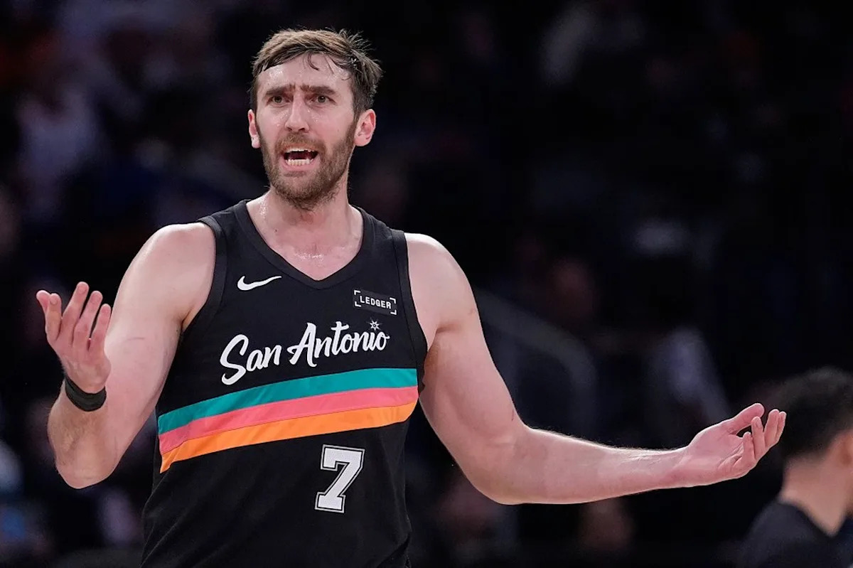 Spurs' Luke Kornet urges Atlanta Hawks to cancel strip club promotion