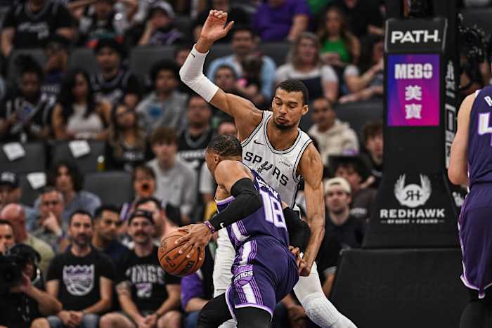 Wembanyama scores 18 points to lead Spurs over Kings 132-104