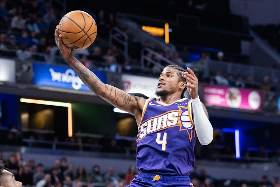 Mar 12, 2026; Indianapolis, Indiana, USA; Phoenix Suns guard Jalen Green (4) shoots the ball in the second half against the Indiana Pacers at Gainbridge Fieldhouse. Mandatory Credit: Trevor Ruszkowski-Imagn Images