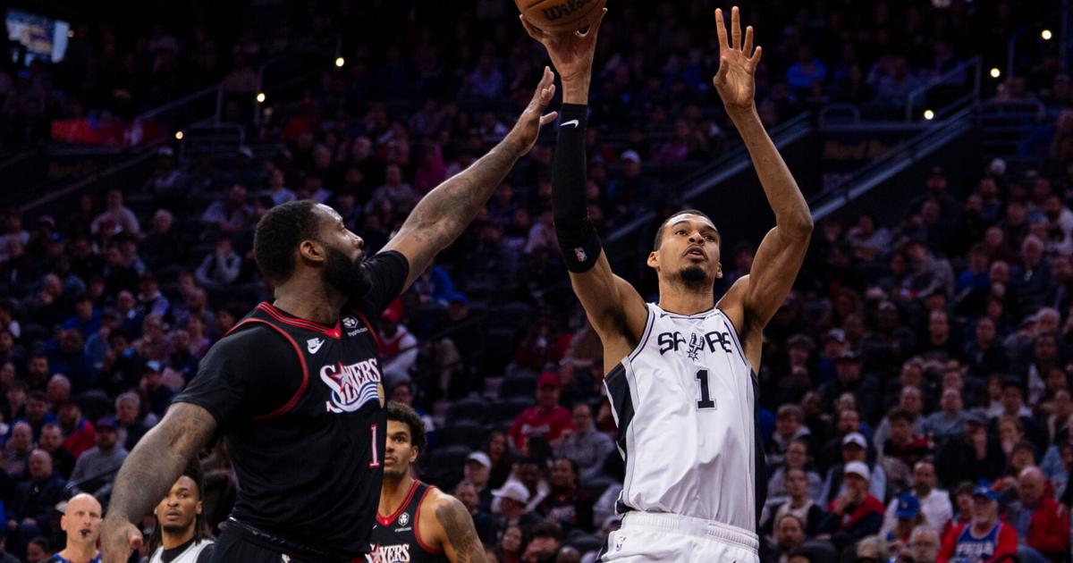 Harper scores 22, Spurs rebound from 1st loss in 12 games to romp past 76ers 131-91 | Sports
