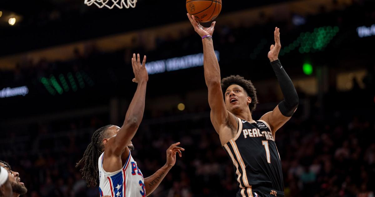 Johnson scores 35 in Hawks' 126-116 win over 76ers as Maxey leaves in final minute with hand injury | National Sports