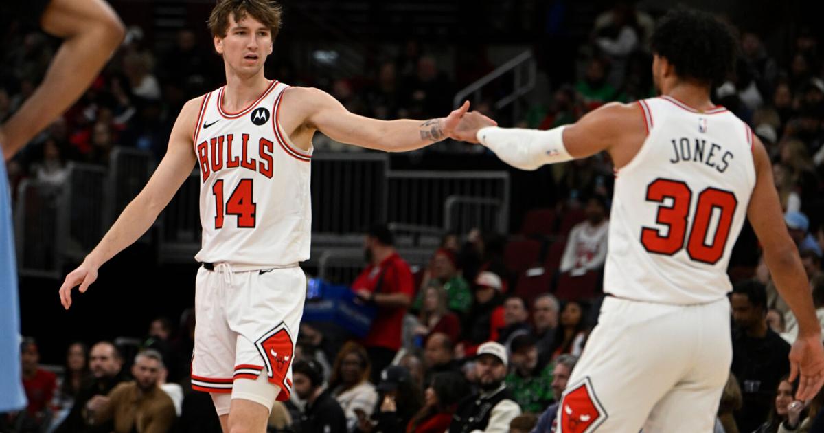 Bulls blow out the Grizzlies 132-107 as Josh Giddey gets his 4th triple-double in the last 5 games | Ap Sports News
