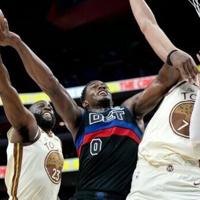 Pistons top Warriors to clinch NBA playoff berth | National News