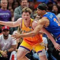 Hornets sting Knicks to maintain playoff push | National News