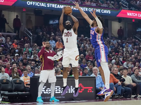 James Harden scores 21, joins 29,000-point club in Cavaliers' 115-101 win over 76ers