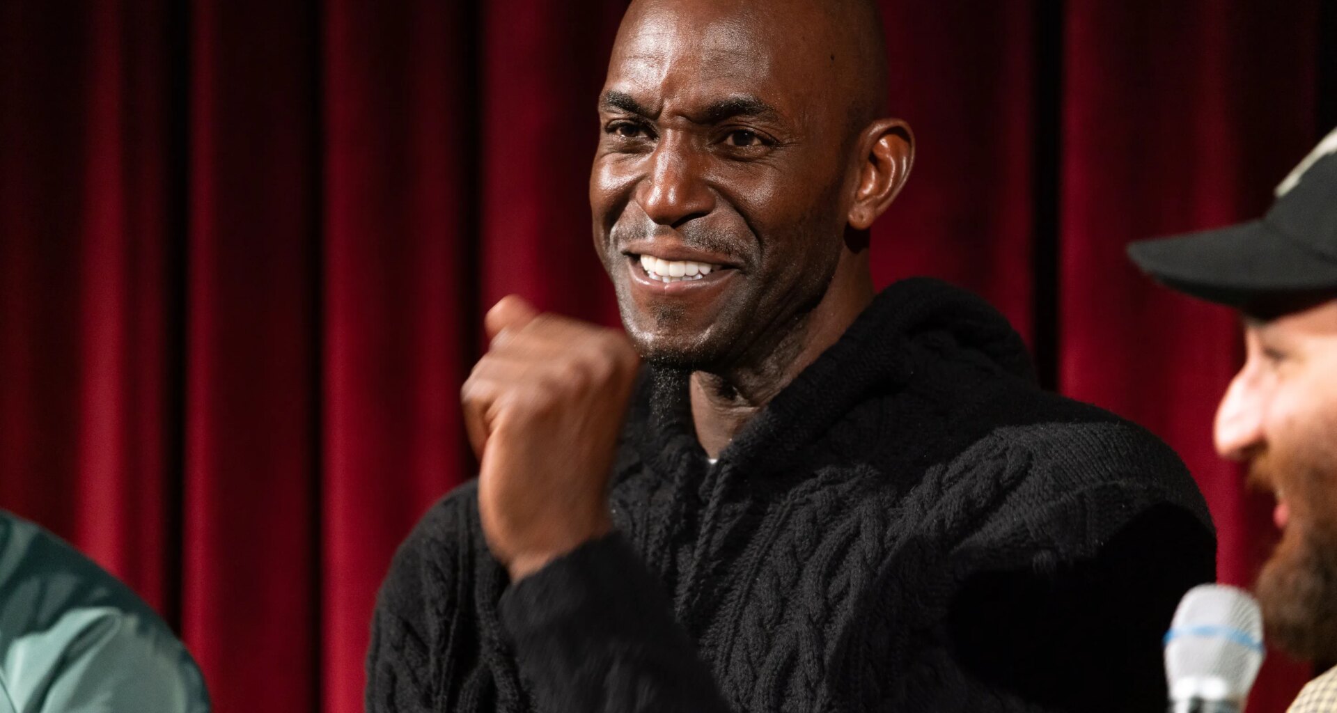 Garnett 20,000th point; Havlicek gets 43; Barksdale passes