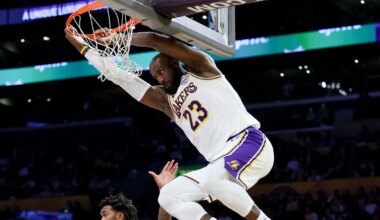 L.A. puts together second straight blowout win