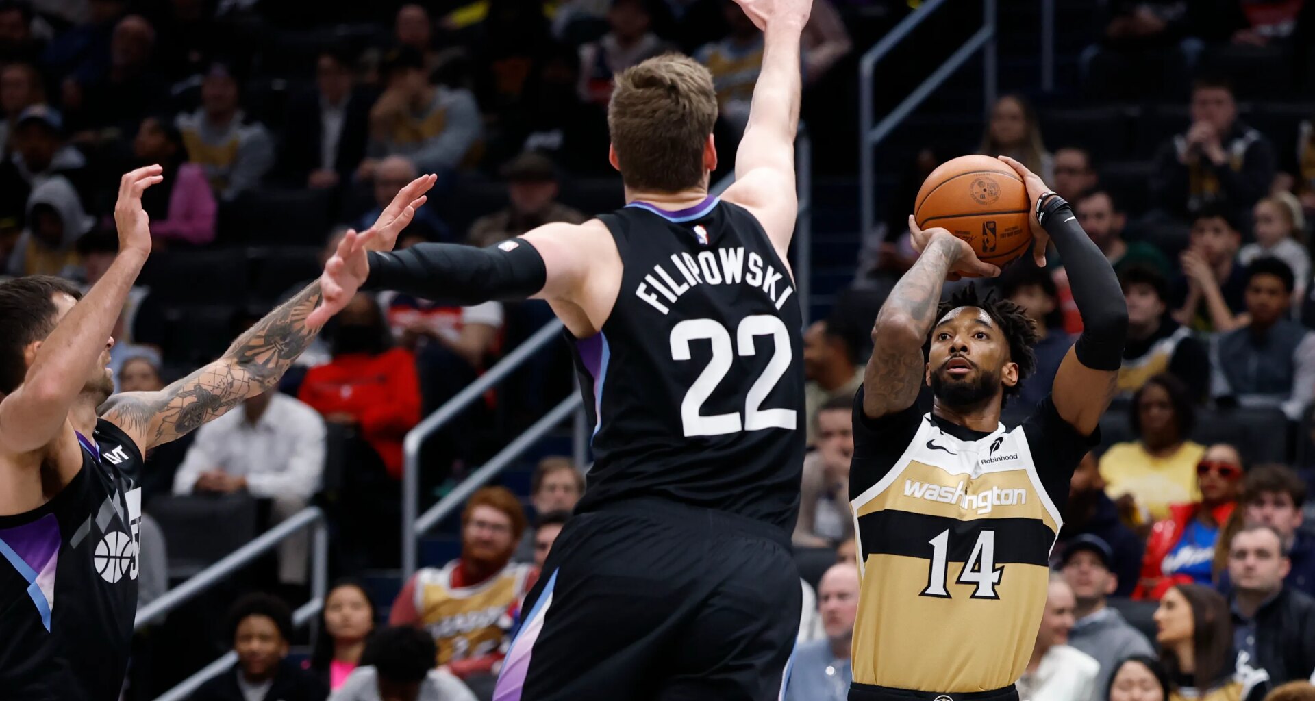 Leaky Black has career-high 16 points in 1st Washington Wizards start