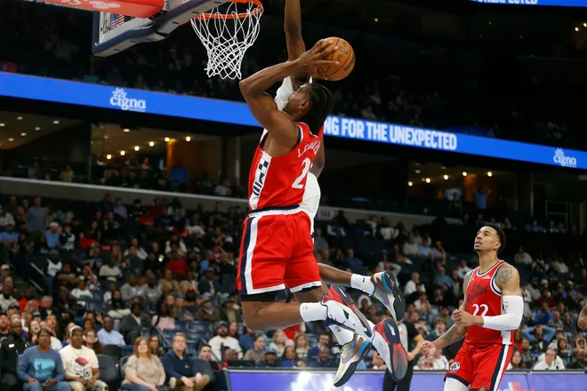 Mar 7, 2026; Memphis, Tennessee, USA; Los Angeles Clippers forward Kawhi Leonard (2) drives to the basket during the fourth quarter against the Memphis Grizzlies at FedExForum. Mandatory Credit: Petre Thomas-Imagn Images