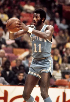Buffalo Braves' Bob McAdoo during a game against the Atlanta Hawks.