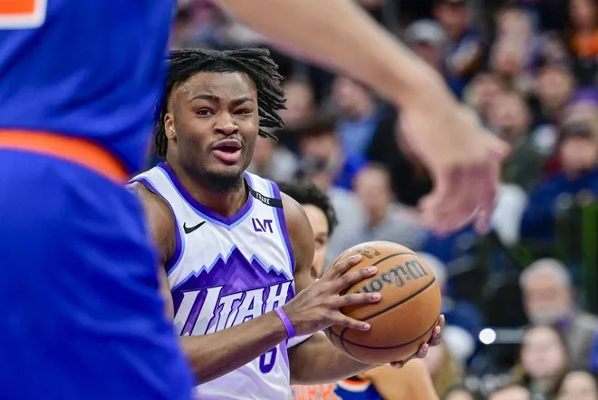Mar 11, 2026; Salt Lake City, Utah, USA; Utah Jazz guard Isaiah Collier (8) drives to the basket during the second half against the New York Knicks at Delta Center.