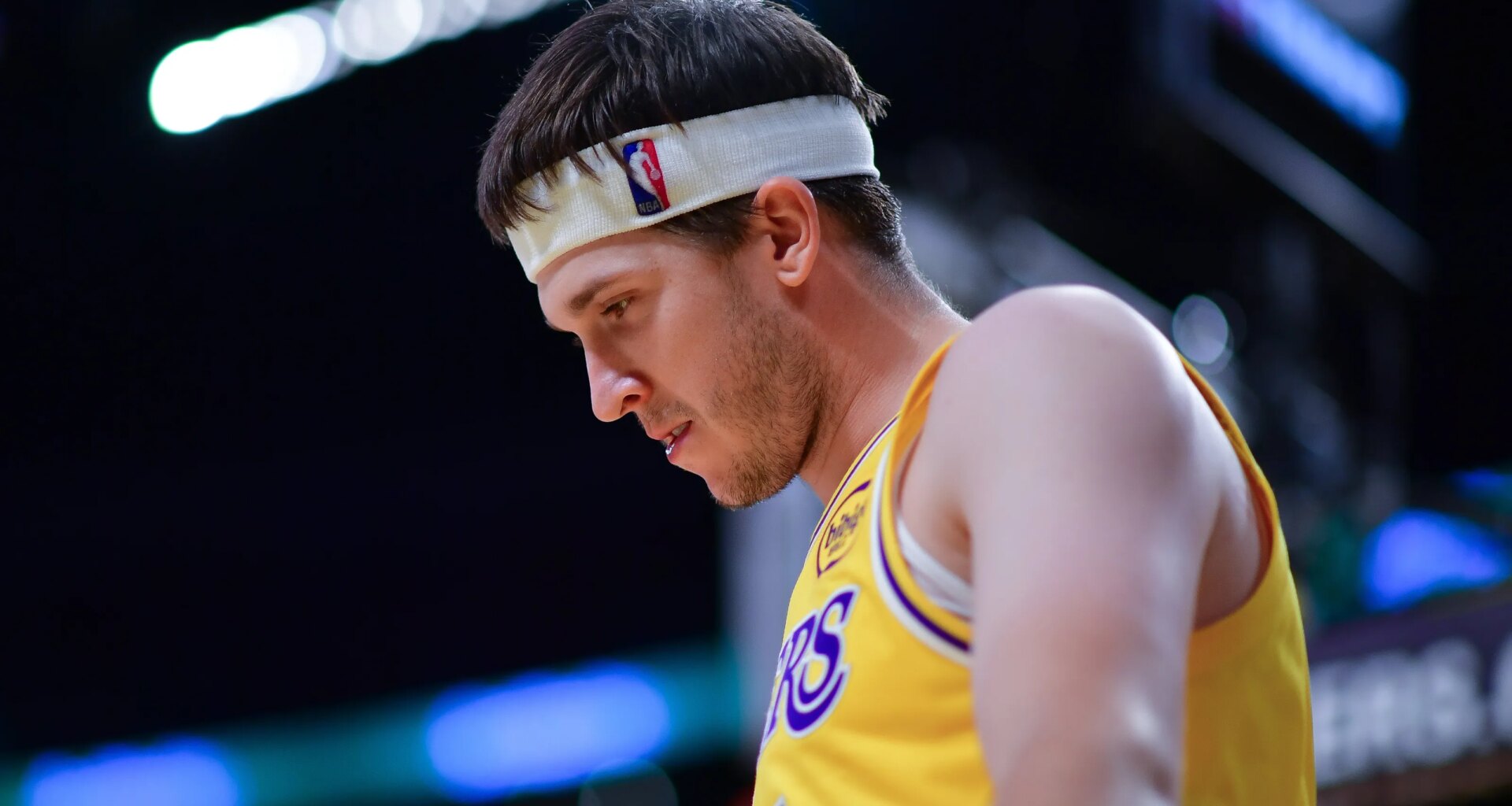 NBA says it made an incorrect call late in Lakers-Nuggets thriller