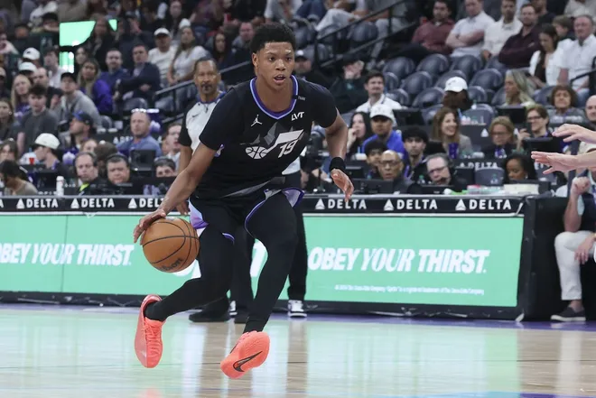 Mar 19, 2026; Salt Lake City, Utah, USA; Utah Jazz guard Ace Bailey (19) drives to the basket against the Milwaukee Bucks during the second half at Delta Center.