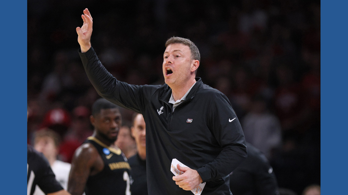 Vanderbilt locks in Mark Byington with an extension after 2 straight NCAA bids