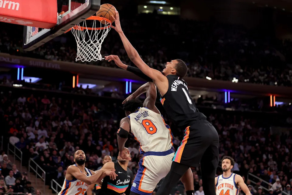 San Antonio Spurs star Victor Wembanyama dunks the ball versus the New York KnicksBrad Penner-Imagn Images