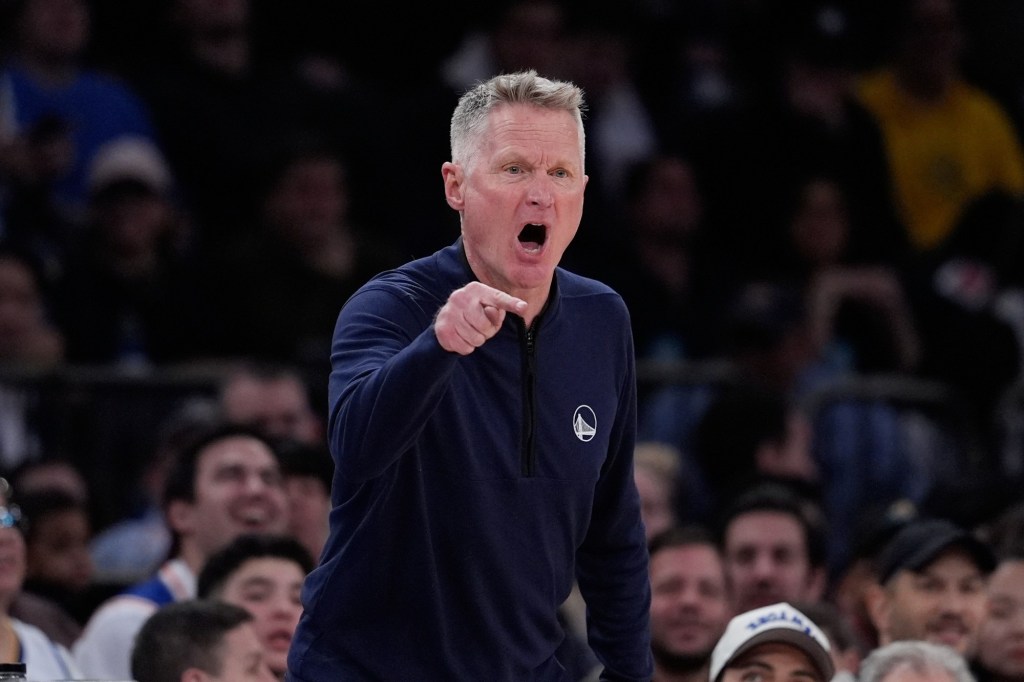 Warriors' Steve Kerr explains shouting at Will Richard vs. Knicks