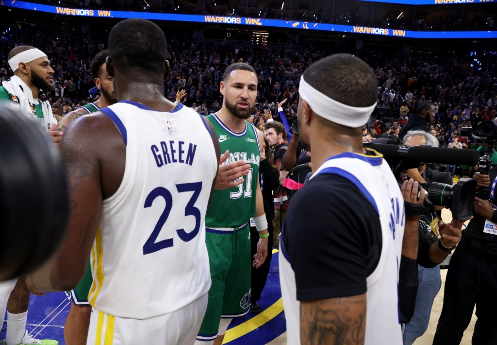 Klay Thompson's Mavericks tenure features twists since Warriors exit