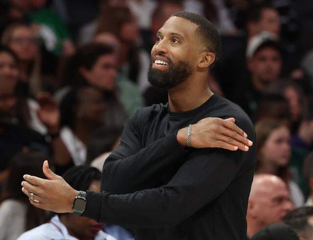 Charlotte Hornets head coach Charles Lee reacts to a missed opportunity for the team during action against the Boston Celtics at Spectrum Center in Charlotte, NC on Sunday, March 29, 2026.