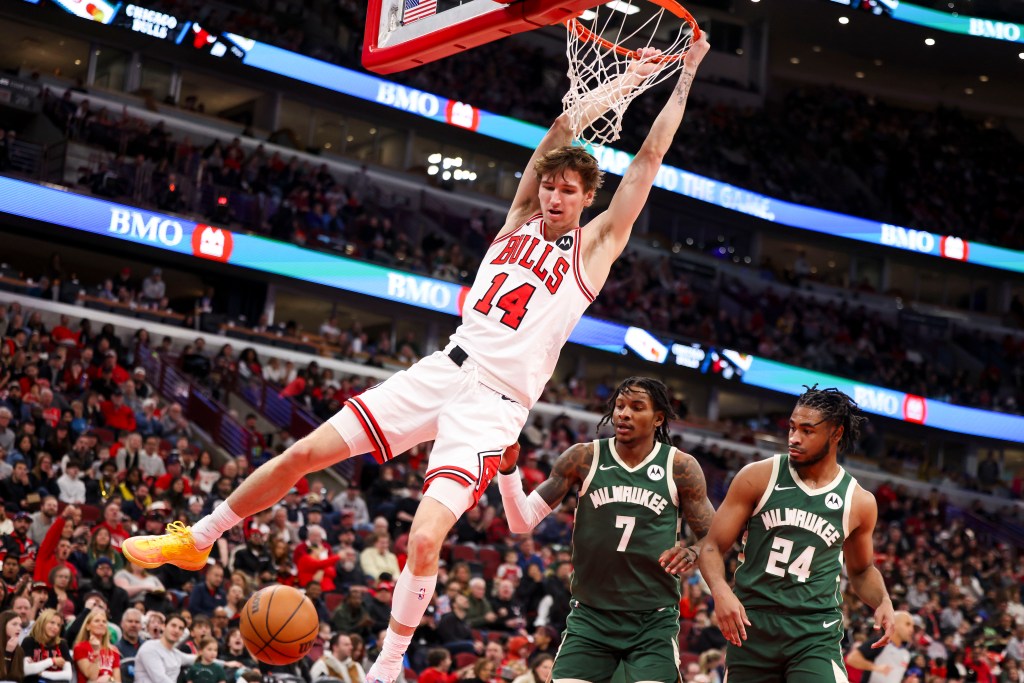 Chicago Bulls snap 11-game losing streak