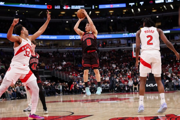 Chicago Bulls guard Yuki Kawamura (8) goes up for a shot during the fourth quarter against the Toronto Raptors at the United Center March 18, 2026 in Chicago. (Armando L. Sanchez/Chicago Tribune)