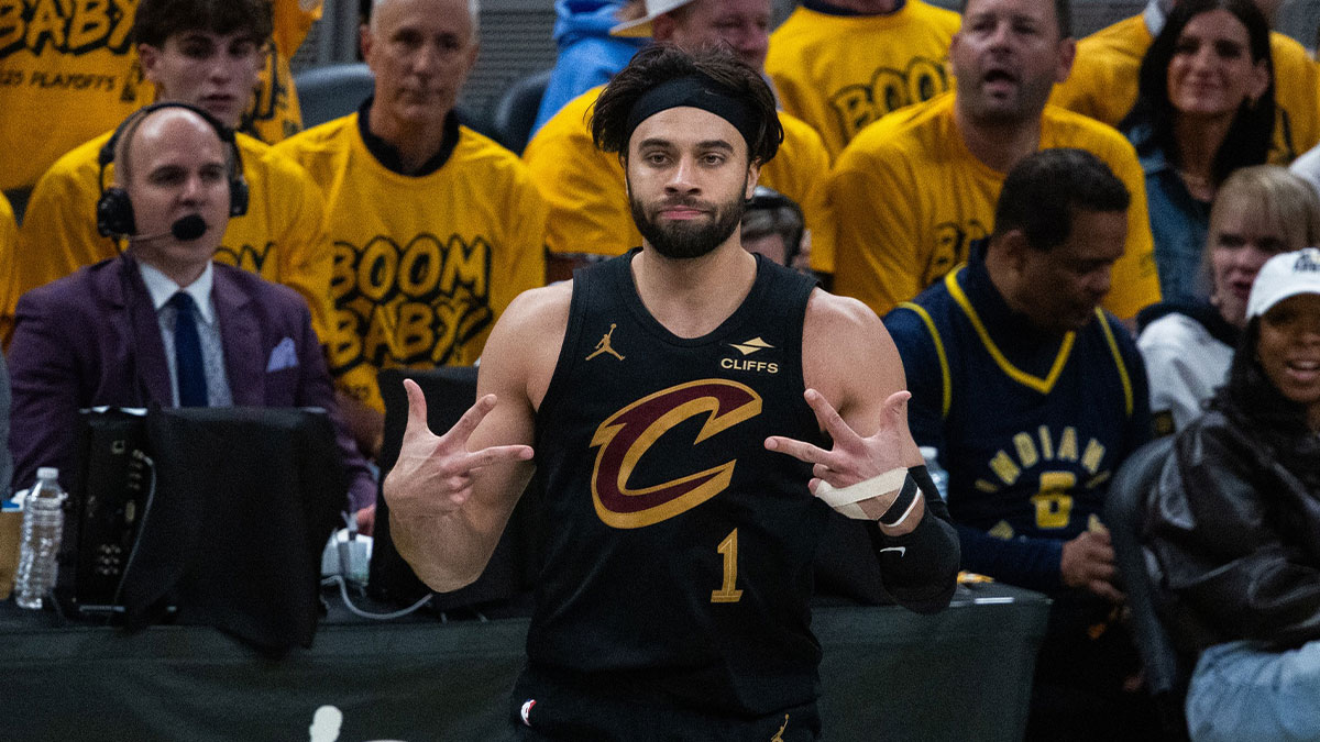 Cavs guard Max Strus (1) celebrates a made basket