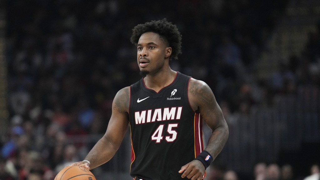 Miami Heat's Davion Mitchell sets assists-to-turnovers tone