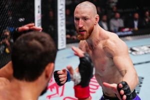 LAS VEGAS, NEVADA - OCTOBER 04: (R-L) Joe Pyfer faces Abus Magomedov of Russia in a middleweight fight during the UFC 320 event at T-Mobile Arena on October 04, 2025 in Las Vegas, Nevada. (Photo by Jeff Bottari/Zuffa LLC)