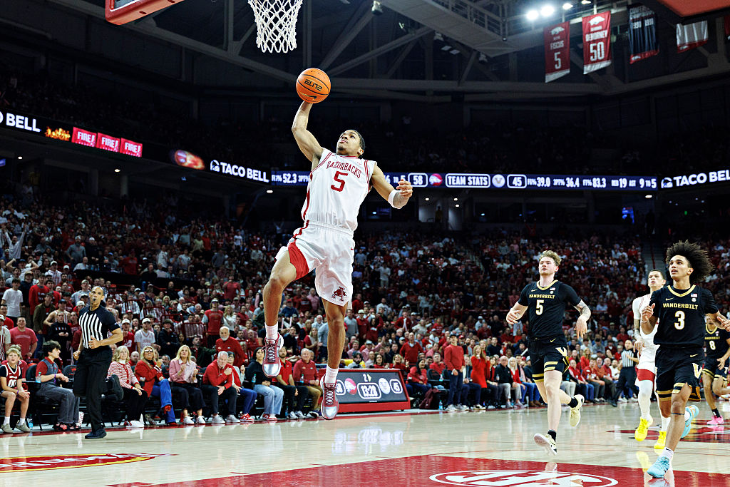 Does Darius Acuff Jr play with shades of a current NBA star?