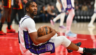 Second quarter collapse causes Kings to fall in Atlanta