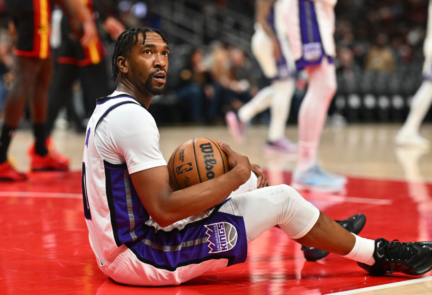 Second quarter collapse causes Kings to fall in Atlanta