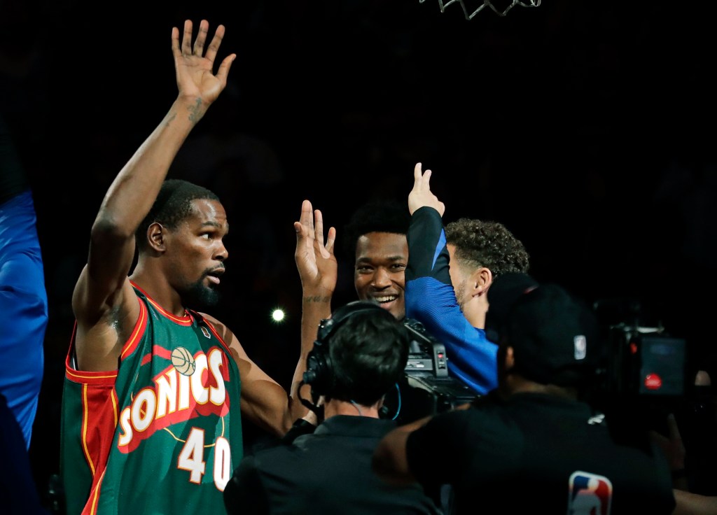 Warriors talk NBA expansion into Seattle Supersonics, Las Vegas