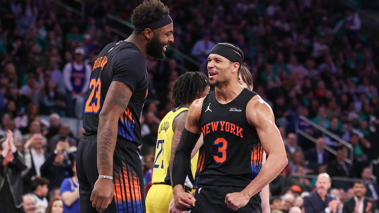 New York Knicks stars MItchell Robinson and Josh Hart in game against the Indiana Pacers.