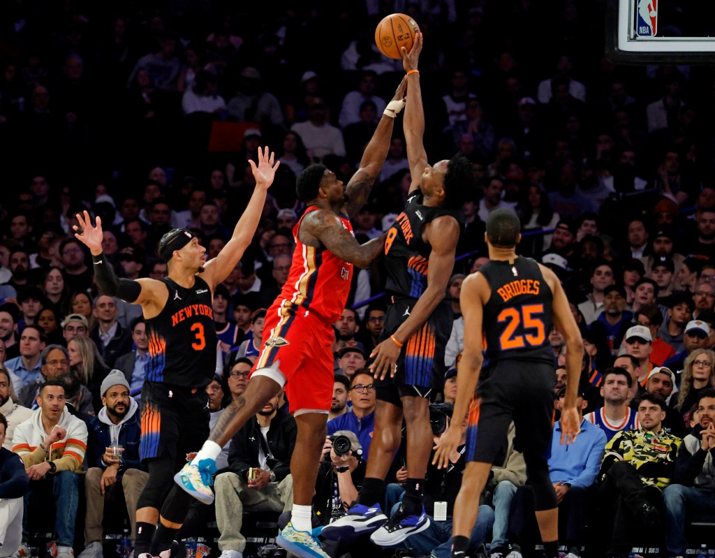 New York Knicks forward Og Anunoby blocks a shot by New Orleans Pelicans forward Zion Williamson during the fourth quarter at Madison Square Garden in New York, New York, USA, Tuesday, March 24, 2026.