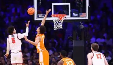 Nate Ament 'Showing His Character' By Playing Through Injury For Tennessee Basketball