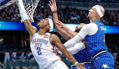 Thunder clinch playoff spot - Taipei Times