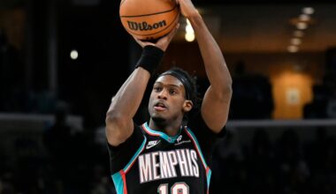 Grizzlies ink forward to multi-year deal