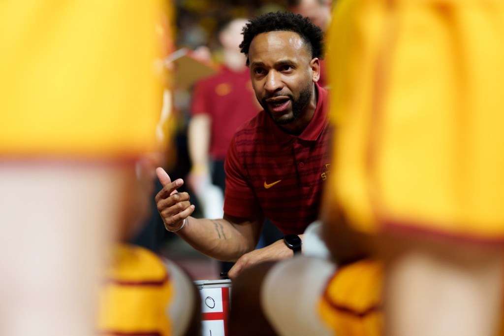 USD hires Iowa State assistant JR Blount, 'one of the brightest rising coaches in college basketball'