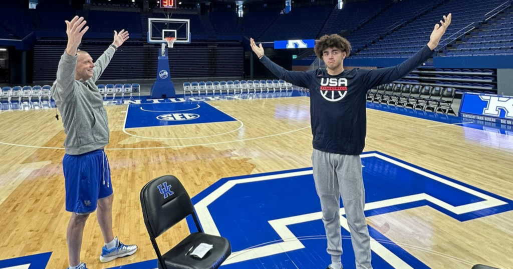 Malachi Moreno commits to Kentucky at Rupp Arena with Mark Pope
