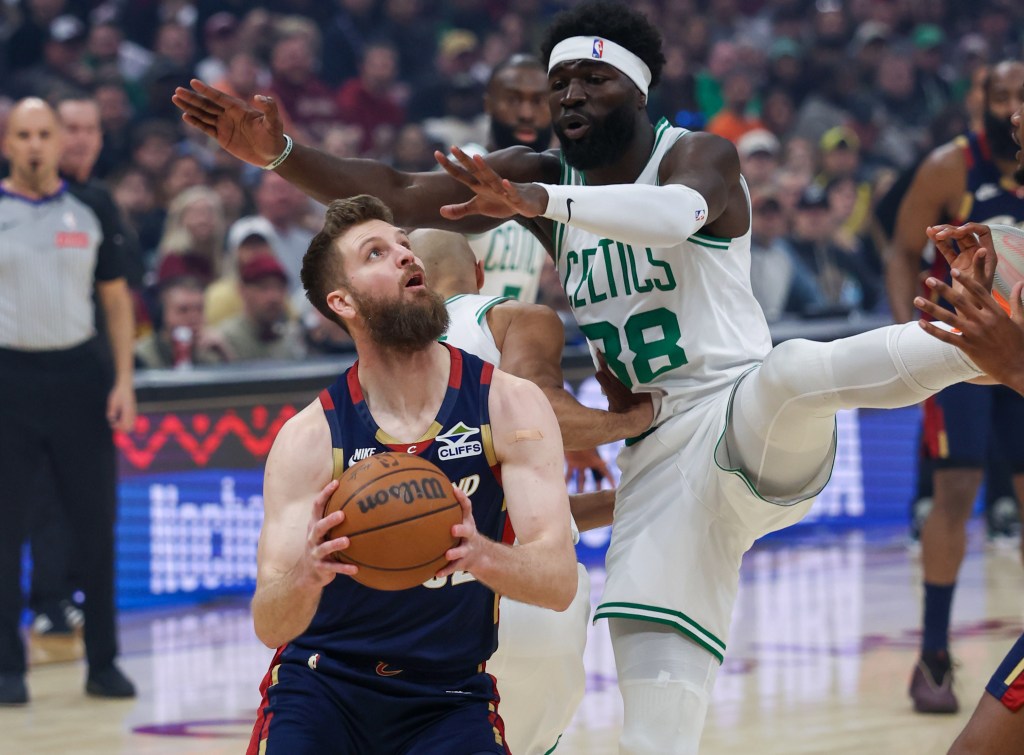 Injured Dean Wade, Jaylon Tyson not joining Cavaliers for western road trip – Morning Journal