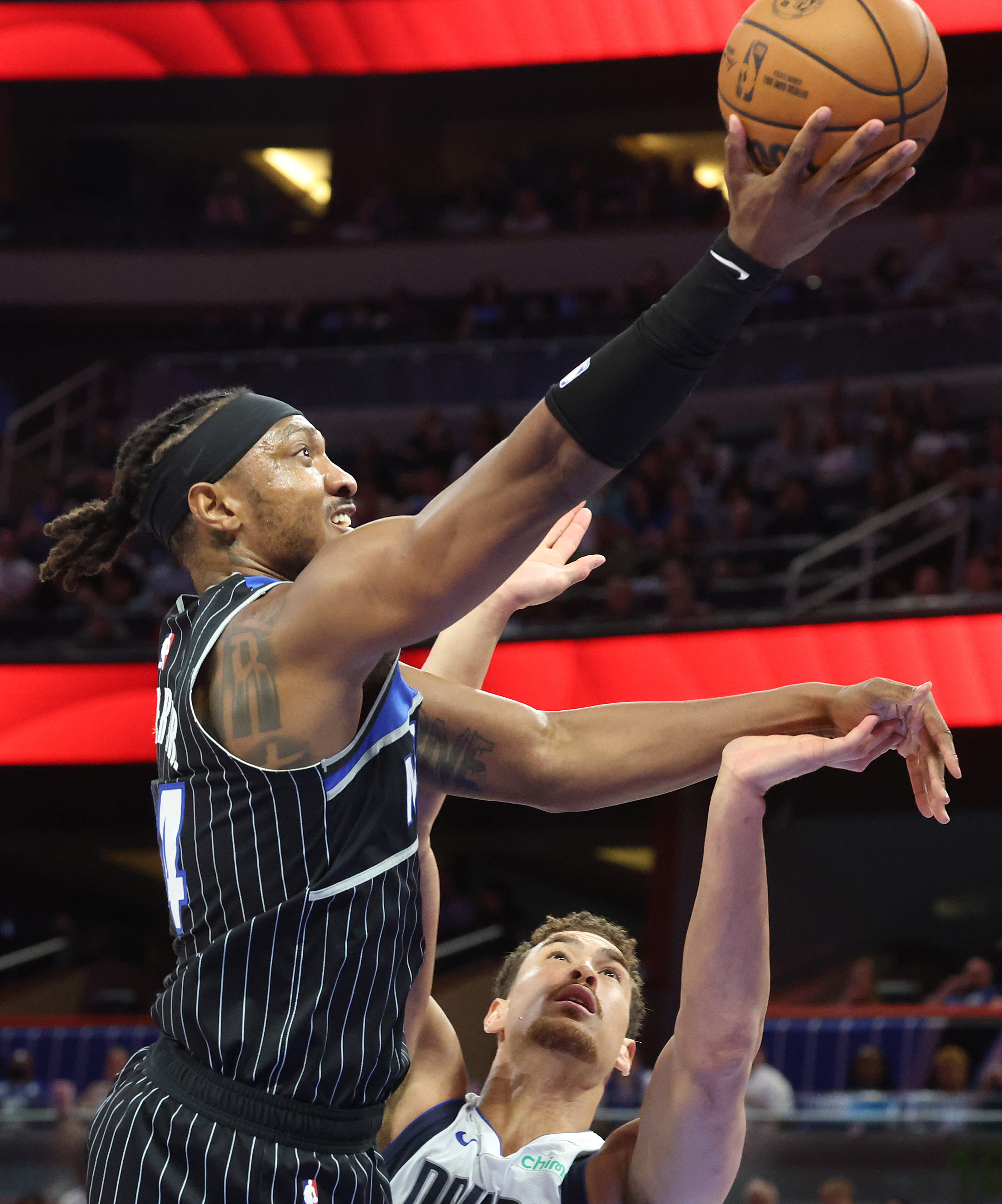 Orlando center Wendell Carter Jr. scores during the Dallas Mavericks...
