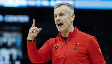 Chicago Bulls head coach Billy Donovan yells at an official during the second half against the Charlotte Hornets at Spectrum Center.