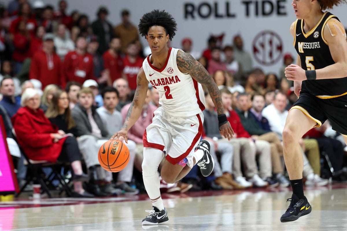 Alabama plans to play without starting guard Aden Holloway after arrest on felony drug charge